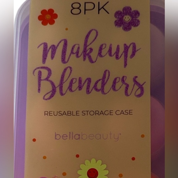 Bella Beauty NWT 8 pack Makeup Blenders with resealable case - Picture 4 of 4